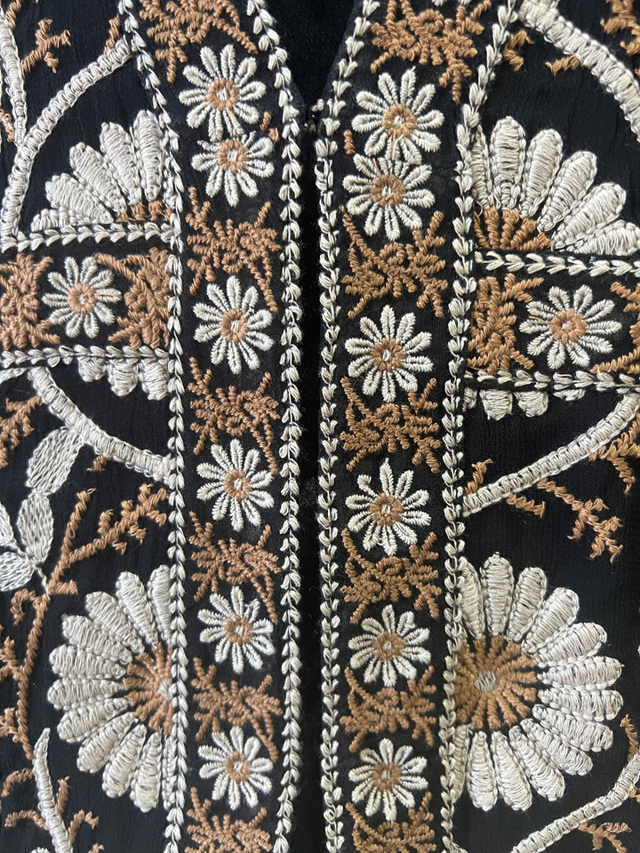 Vintage Embroidered Flower Blazer