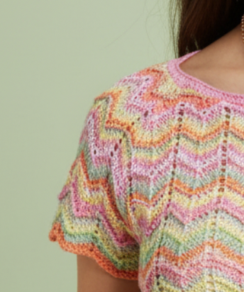 Vintage Sigrid olsen Colorful knitted sweater with a zigzag pattern on a plain background